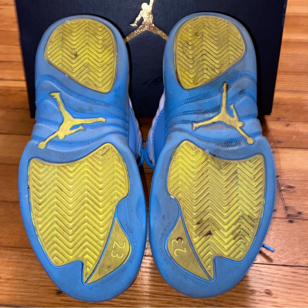 Kids Jordan 12 retro emoji size 1 - Picture 6 of 7